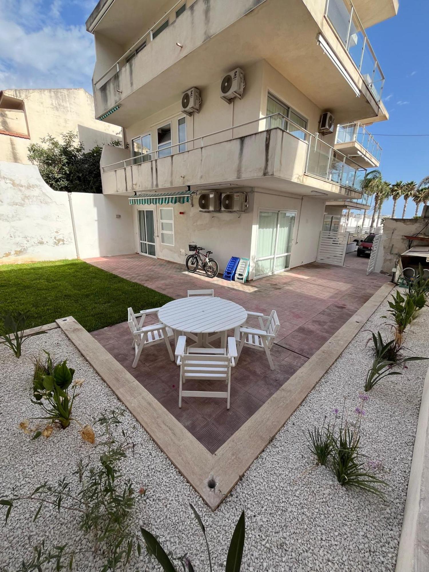 Delposto Marina Di Ragusa Eksteriør billede